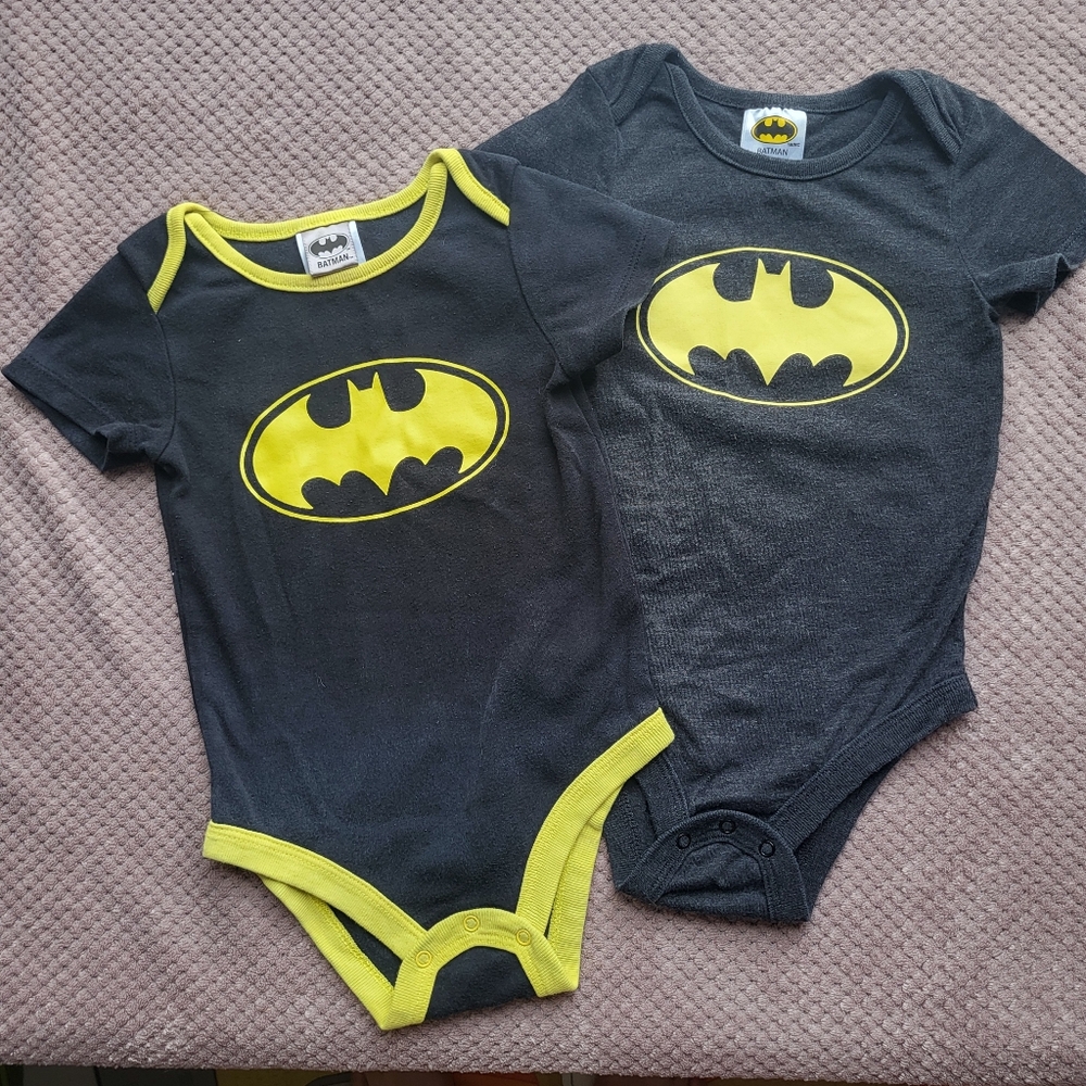 🚨3/$10 2 Batman Diaper Shirts